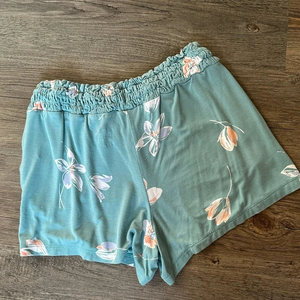 Bailey Lane. Floral Print Kids Green Shorts